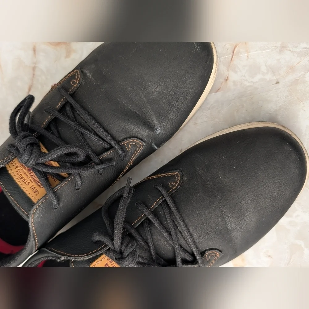 Levis levi black
